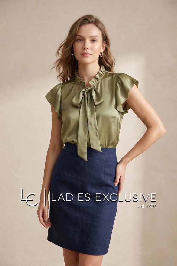 ESTEL Μπλούζα σατέν με κοφτό μανίκι