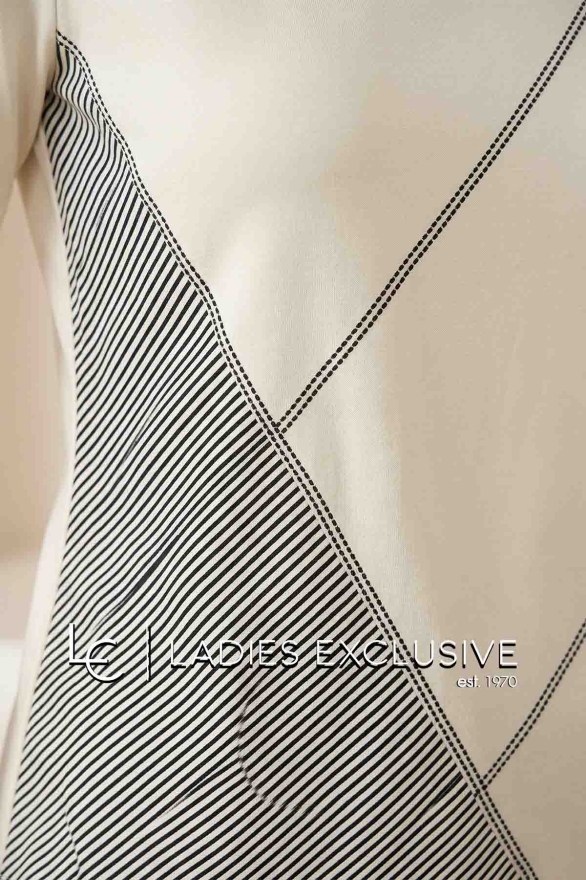 NICOLA Μπλούζα κοντομάνικη με ρόμβους με στρας