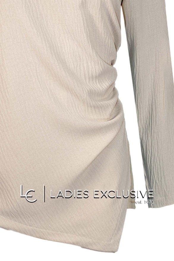 BELLA P. Μπλούζα ντραπέ με ασύμμετρο άνοιγμα